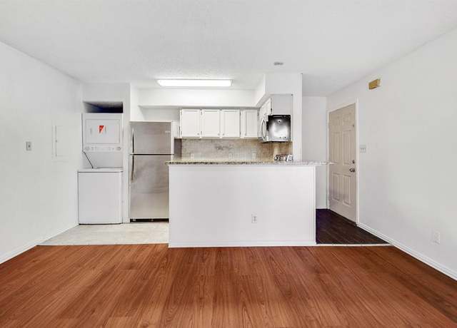 Property at 9823 Walnut St #304, Dallas, TX 75243, 1 bed, 1 bath