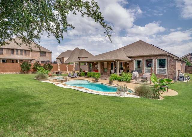 Property at 3912 Heritage Park Dr, Sachse, TX 75048, 4 beds, 2 baths