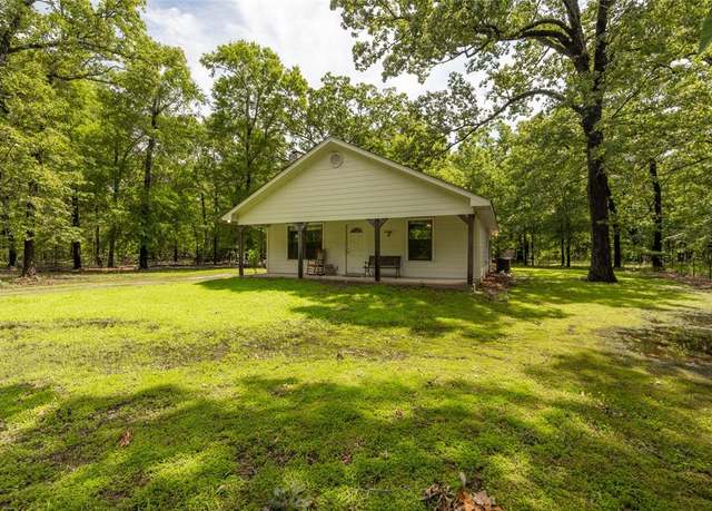 Property at 2630 County Road 43270, Powderly, TX 75473, 2 beds, 1.5 baths
