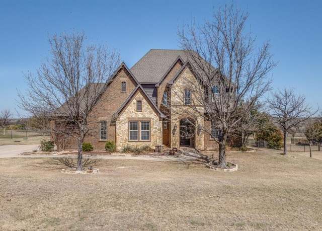 Property at 1211 Meredith Creek Ln, Fort Worth, TX 76179, 4 beds, 3.5 baths