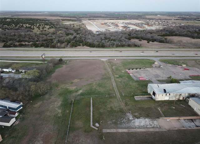 Property at 811 N Collins Fwy, Howe, TX 75459