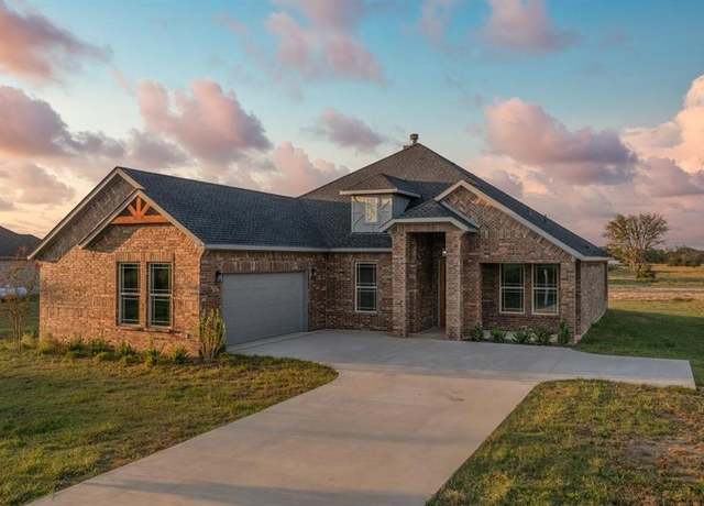 Property at 2062 County Road 1612, Alba, TX 75410, 4 beds, 2.5 baths