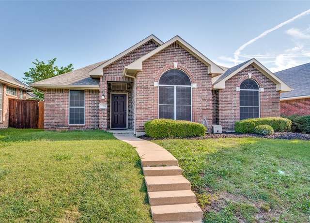 Property at 10364 Quest Dr, Frisco, TX 75035, 3 beds, 2 baths