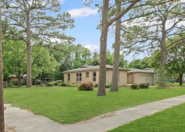 Property at 356 Bedford Ct E, Bedford, TX 76022, 3 beds, 2.5 baths