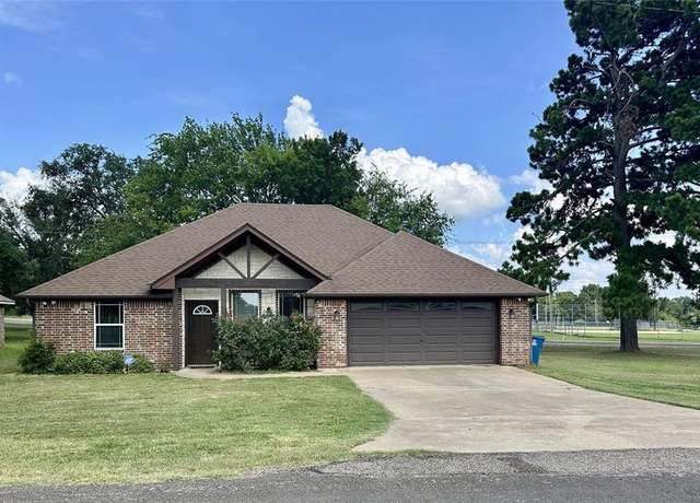 Property at 605 Penny Ln, Lindale, TX 75771, 3 beds, 2 baths