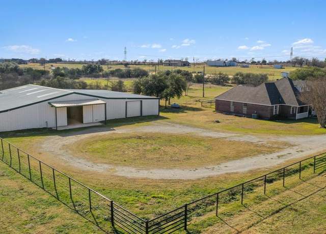 Property at 3944 Old Springtown Rd, Weatherford, TX 76085, 3 beds, 2 baths