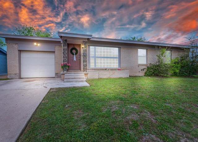 Property at 8304 Monmouth Dr, Fort Worth, TX 76116, 3 beds, 2 baths