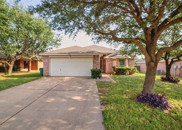 Property at 2949 Stockton St, Denton, TX 76209, 3 beds, 2 baths