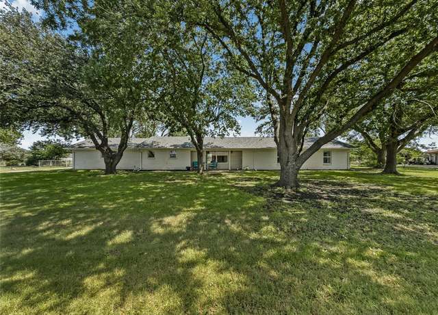 Property at 5607 Kara Ln, Parker, TX 75002, 3 beds, 2 baths