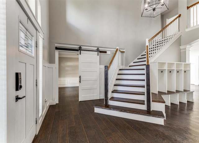 Property at 8100 Sunscape Ct, Fort Worth, TX 76123, 5 beds, 4 baths