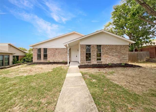 Property at 1703 Hartford Dr, Carrollton, TX 75007, 3 beds, 2 baths