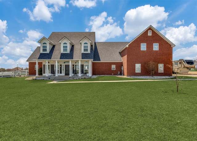 Property at 2751 Mitchell Rd, Krum, TX 76249, 4 beds, 3.5 baths