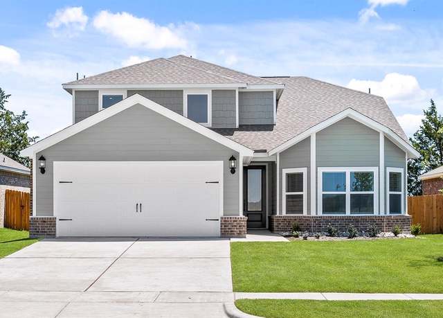 Property at 1013 Cedar St, Hutchins, TX 75141, 4 beds, 2.5 baths