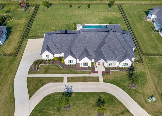 Property at 365 Crosswood Creek Ct, Celina, TX 75009, 5 beds, 5.5 baths
