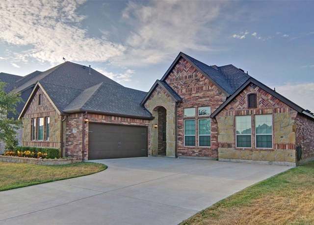 Property at 219 Spruce Valley Dr, Justin, TX 76247, 4 beds, 2 baths