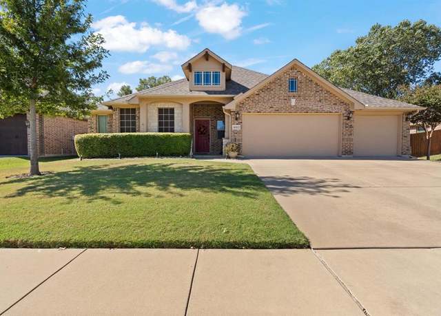 Property at 1012 Tara Dr, Burleson, TX 76028, 4 beds, 2 baths