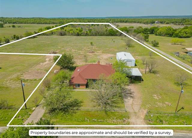 Property at 275 Salesville Rd, Mineral Wells, TX 76067, 3 beds, 2.5 baths