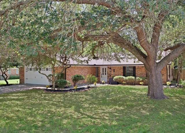 Property at 214 Bluebonnet Trl, Keene, TX 76059, 3 beds, 2 baths