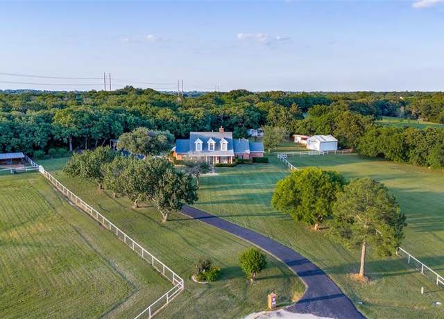 Property at 5891 Harmony Ranch Rd, Aubrey, TX 76227, 5 beds, 3.5 baths