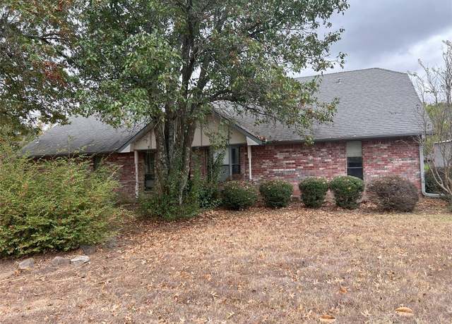 Property at 7123 Heather Ln, Paris, TX 75462, 3 beds, 3 baths