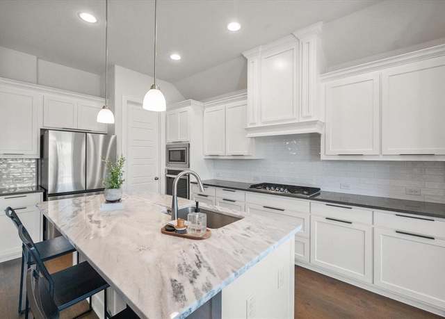 Property at 1703 Furrow Ln, Mansfield, TX 76063, 3 beds, 3 baths