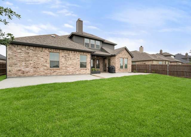 Property at 1703 Furrow Ln, Mansfield, TX 76063, 3 beds, 3 baths