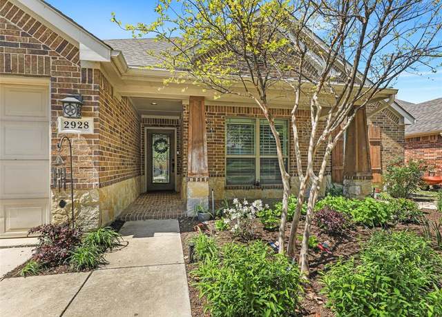 Property at 2928 Paint Horse Trl, Little Elm, TX 75068, 4 beds, 2 baths