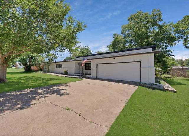 Property at 6928 Glen Hills Rd, Richland Hills, TX 76118, 4 beds, 2 baths
