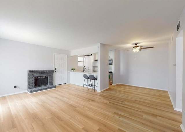 Property at 1810 N Garrett Ave #216, Dallas, TX 75206, 2 beds, 1 bath