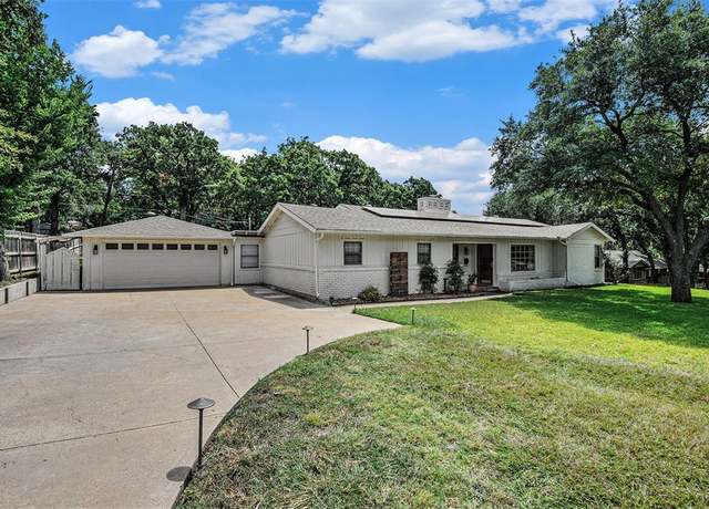Property at 1717 Weiler Blvd, Fort Worth, TX 76112, 3 beds, 2.5 baths