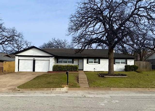 Property at 608 Plainview Ct, Hurst, TX 76054, 3 beds, 2 baths