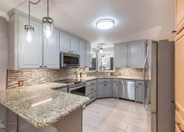 Property at 624 Pleasant Ln, Clyde, TX 79510, 5 beds, 2 baths