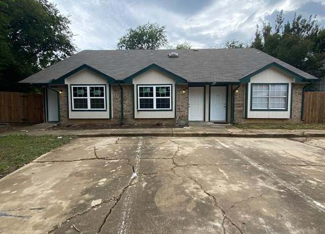 Property at 311 Kings Way Dr, Mansfield, TX 76063, 6 beds, 6 baths