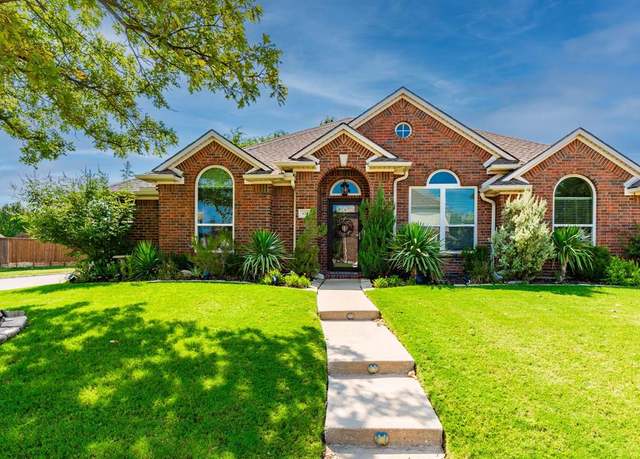 Property at 4205 Munira Dr, Frisco, TX 75035, 4 beds, 2 baths