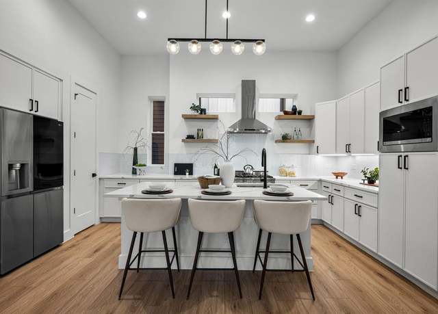 Property at 2203 Hondo Ave #205, Dallas, TX 75219, 3 beds, 3.5 baths