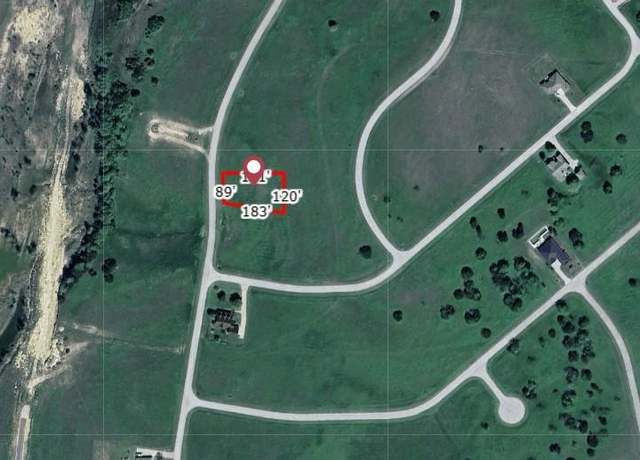Property at 7421 Muirfield Dr, Cleburne, TX 76033, 4 beds, 3.5 baths