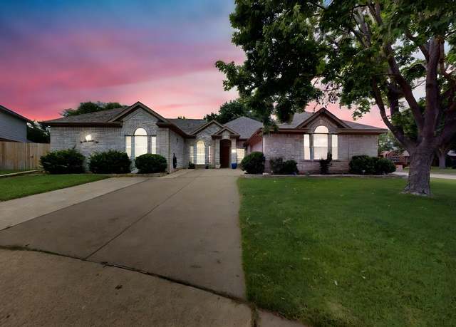 Property at 3709 Winding Way, Frisco, TX 75035, 6 beds, 3 baths