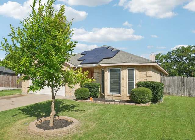Property at 1024 Tyler James Dr, Burleson, TX 76028, 3 beds, 2 baths