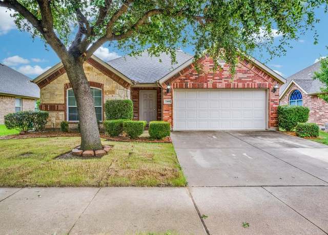 Property at 2401 Redondo Rd, Denton, TX 76210, 3 beds, 2 baths