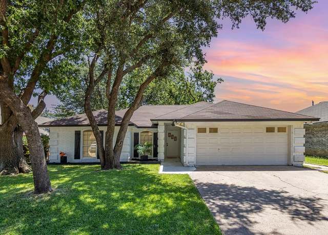 Property at 6503 Tempest Dr, Arlington, TX 76001, 3 beds, 2 baths