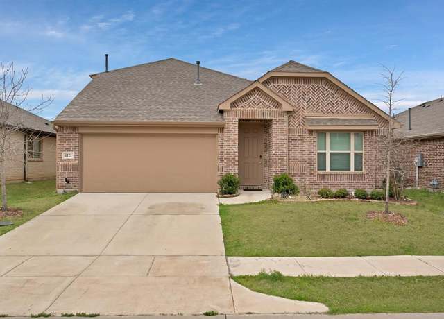 Property at 1121 Nighthawk Trl, Alvarado, TX 76009, 5 beds, 3 baths