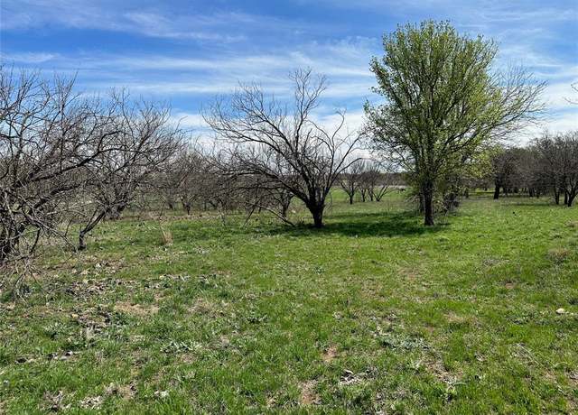 Property at 803 Bay Breeze Dr, Brownwood, TX 76801