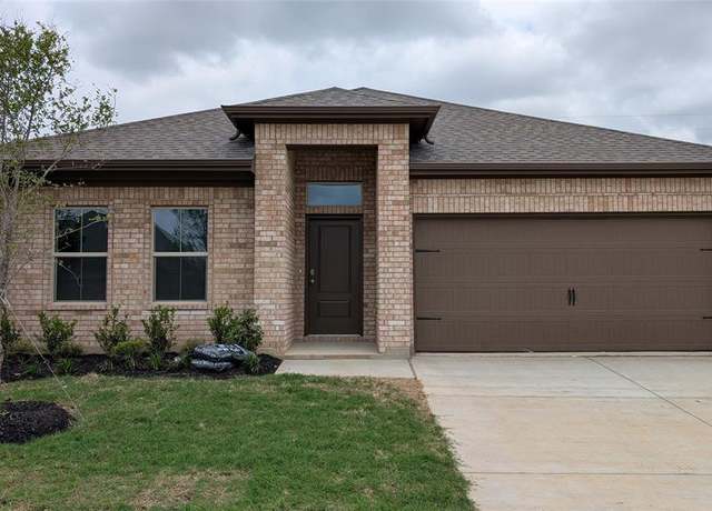 Property at 1005 Traction Trl, Cleburne, TX 76031, 4 beds, 2 baths