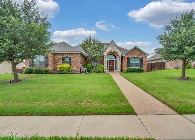 Property at 550 Hunton Ln, Robinson, TX 76706, 4 beds, 3 baths