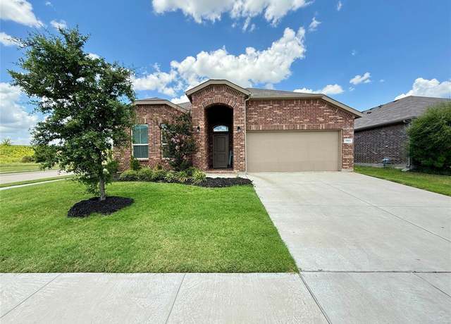 Property at 701 Finchley Dr, Fort Worth, TX 76247, 4 beds, 2 baths