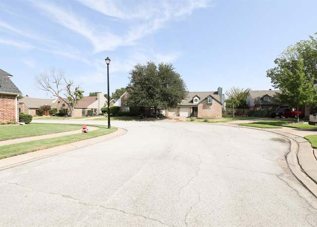Property at 1433 Autumn Chase Sq, Bedford, TX 76022, 3 beds, 2 baths