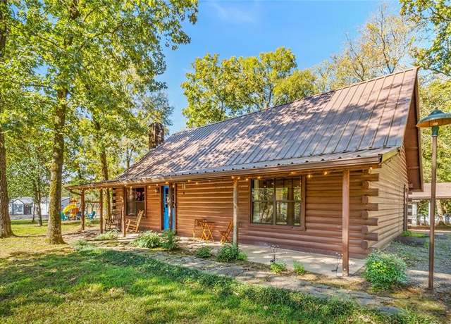 Property at 313 Post Oak Rd, Broken Bow, OK 74728, 3 beds, 2 baths