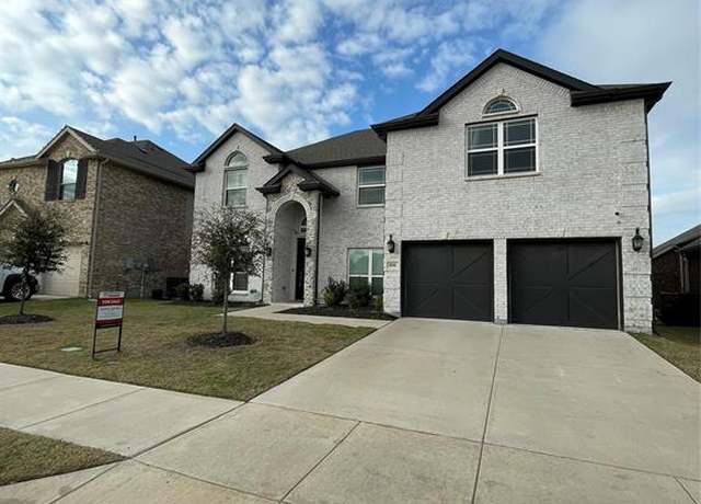 Property at 806 Lawndale St, Celina, TX 75009, 5 beds, 3.5 baths