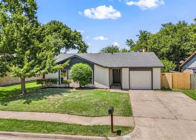 Property at 7005 Lincolnshire Ln, North Richland Hills, TX 76182, 3 beds, 2 baths
