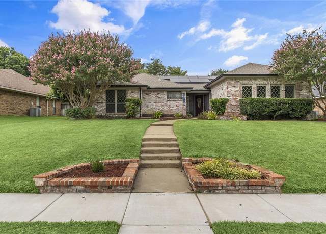 Property at 2421 Maverick Dr, Plano, TX 75074, 4 beds, 2 baths